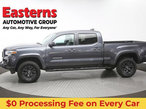 Used 2020 Toyota Tacoma SR5 AWD/4WD image 59