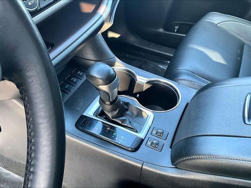 Used 2018 Toyota Highlander XLE w/ Protection Package #3 image 17
