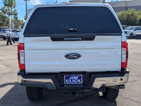 Used 2017 Ford F250 Lariat image 3