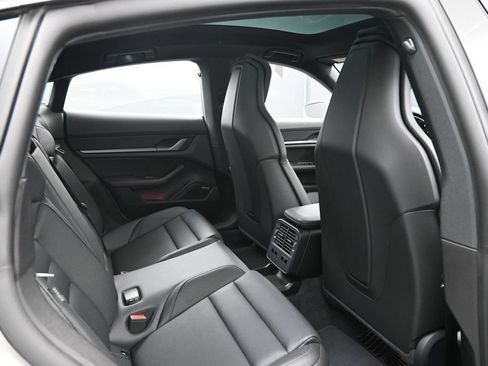 New 2026 Porsche Taycan 4S AWD/4WD image 27