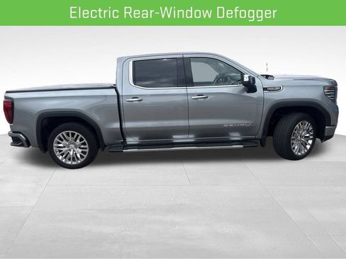Used 2025 GMC Sierra 1500 Denali w/ Technology Package AWD/4WD image 14