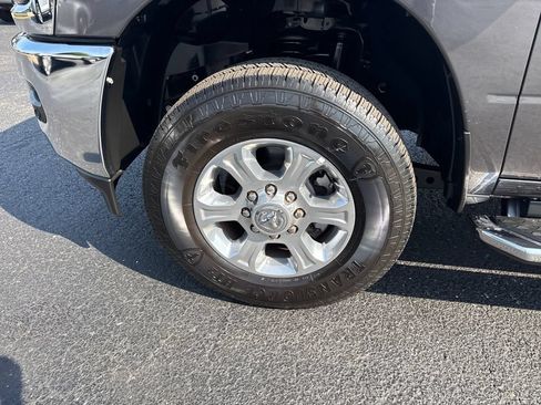 Used 2025 RAM 2500 Big Horn AWD/4WD image 42