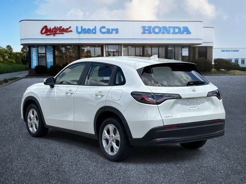 Used 2023 Honda HR-V LX image 3