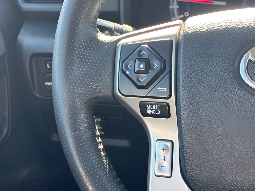 Used 2017 Toyota 4Runner SR5 Premium AWD/4WD image 16