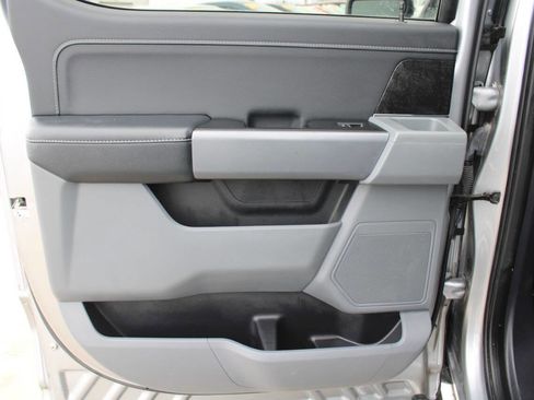 Used 2022 Ford F150 XLT w/ Equipment Group 302A High image 8