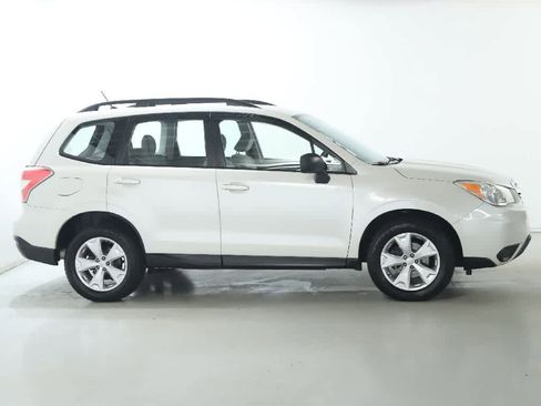 Used 2015 Subaru Forester 2.5i w/ Alloy Wheel Package image 11