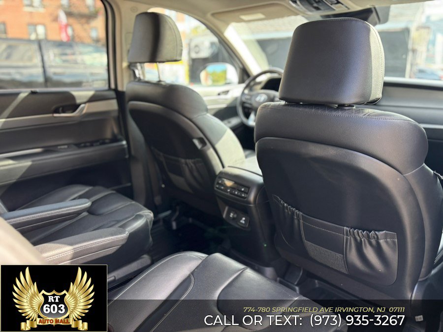 Used 2022 Hyundai Palisade SEL w/ Premium Package AWD/4WD image 12
