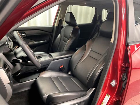 Certified 2024 Nissan Rogue SV w/ SV Premium Package image 10