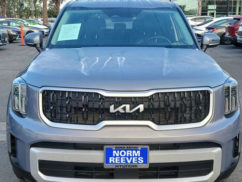 Used 2025 Kia Telluride LX FWD image 6