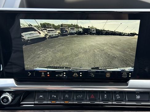 New 2026 GMC Sierra 1500 SLT w/ SLT Premium Plus Package AWD/4WD image 9