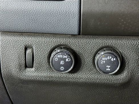 Used 2018 Chevrolet Colorado Z71 image 14