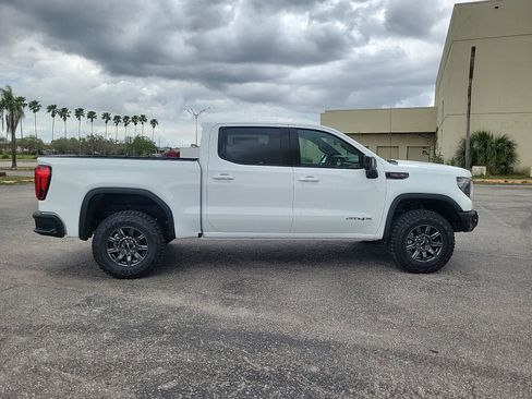 New 2026 GMC Sierra 1500 AT4X AWD/4WD image 4