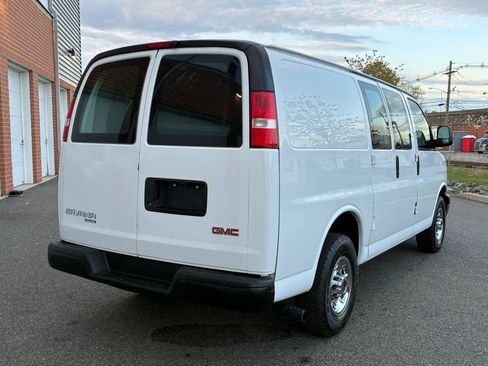Used 2016 GMC Savana 2500 RWD image 6
