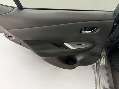 Used 2025 Nissan Leaf S FWD image 26