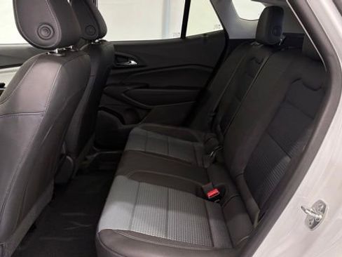 New 2026 Chevrolet Trax LT image 15