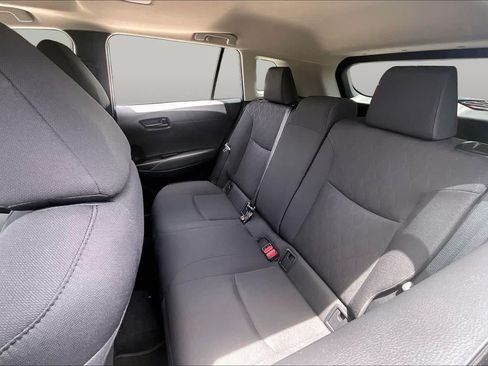 Used 2025 Toyota Corolla Cross LE w/ Moonroof Package FWD image 20