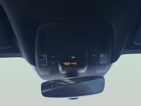 Used 2022 Porsche Taycan image 66