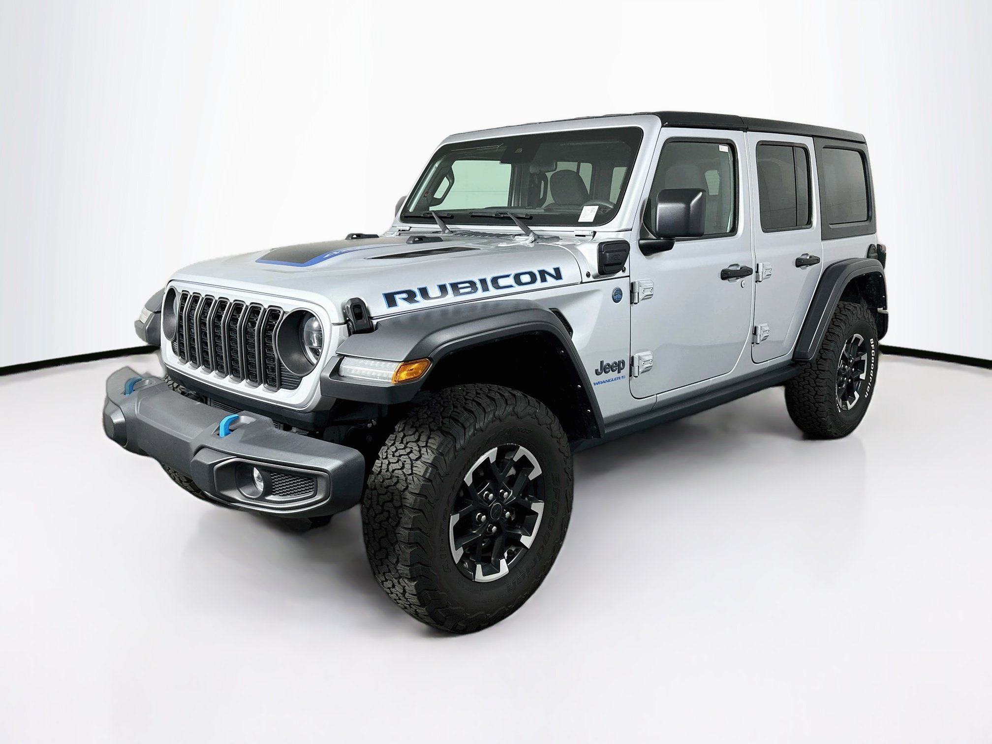 Used 2024 Jeep Wrangler Unlimited Rubicon 4xe AWD/4WD image 3