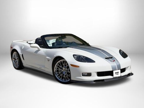 Used 2013 Chevrolet Corvette 427 w/ 1SC Preferred Equipment Group RWD image 2