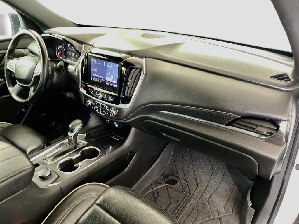 Used 2023 Chevrolet Traverse Premier w/ Redline Edition AWD/4WD image 32