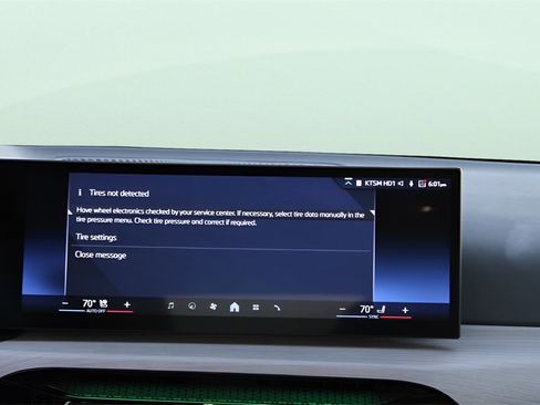 Used 2025 BMW 330i Sedan image 21