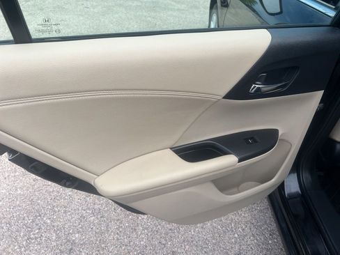 Used 2013 Honda Accord EX-L image 12