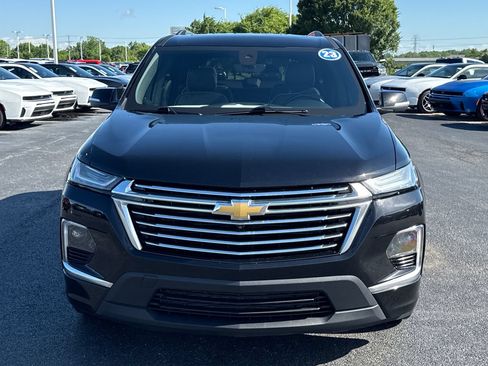 Used 2023 Chevrolet Traverse Premier AWD/4WD image 7