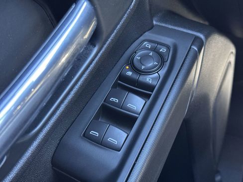 Used 2026 Chevrolet Silverado 2500 Custom w/ Custom Value Package image 15