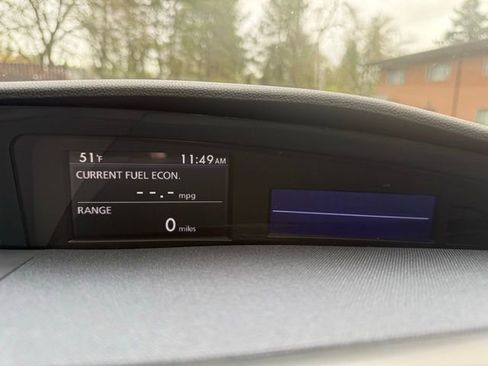 Used 2012 MAZDA MAZDA3 i Grand Touring w/ Tech Pkg image 14