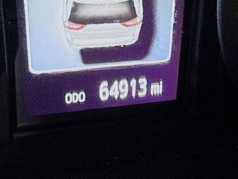 Certified 2019 Toyota Sienna XLE w/ Carpet Mat Package FWD image 5