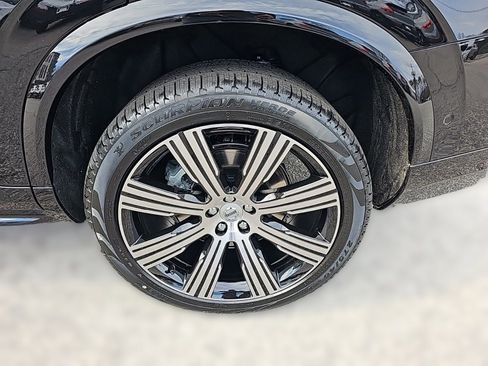 New 2024 Volvo XC90 T8 Plus w/ Protection Package Premier image 28