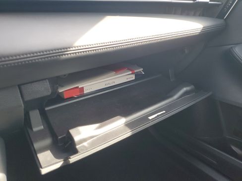 Used 2019 Toyota Avalon XSE w/ All Weather Liner Package image 29