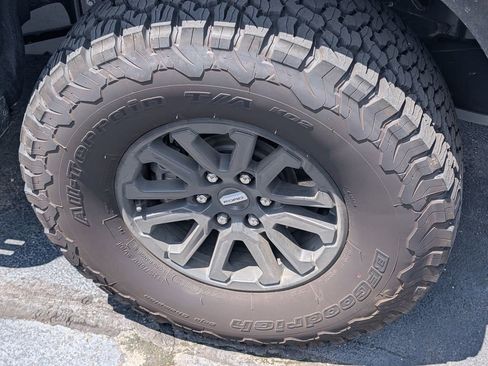 Used 2026 Ford F150 Raptor AWD/4WD image 9