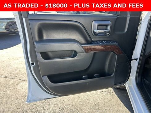 Used 2015 GMC Sierra 1500 SLE image 12