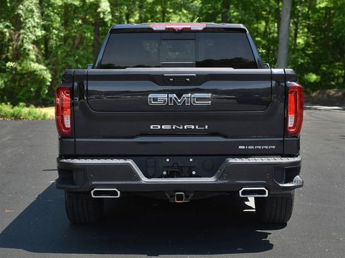 Used 2022 GMC Sierra 1500 Denali Ultimate AWD/4WD image 8