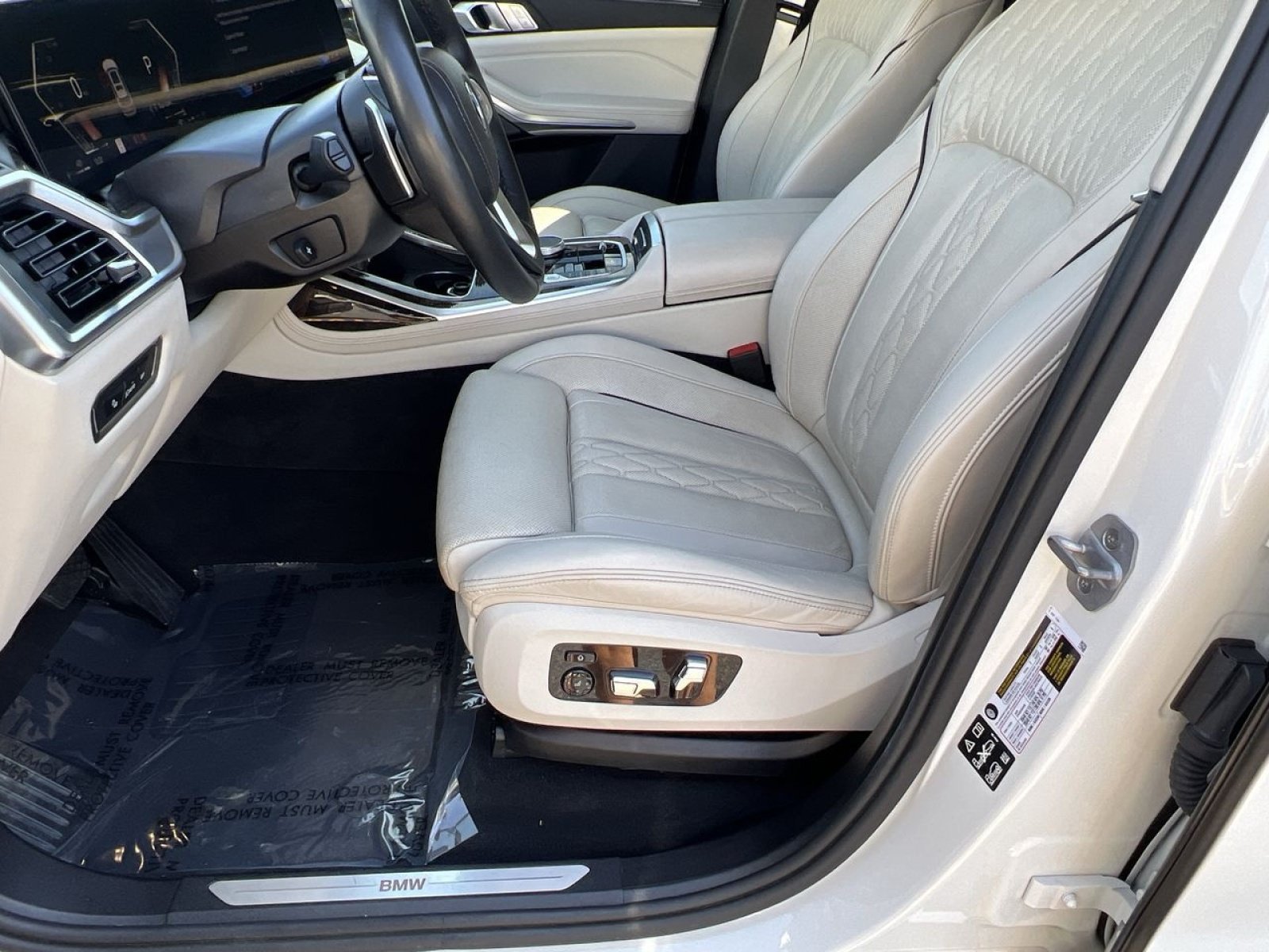 Used 2026 BMW X7 xDrive40i AWD/4WD image 10