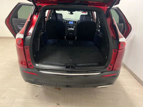 Used 2024 Buick Enclave Premium image 21