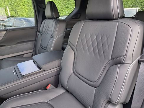 New 2026 INFINITI QX80 Autograph w/ Premium Cargo Package AWD/4WD image 12