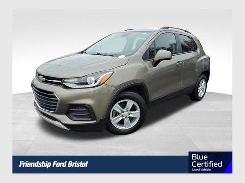 Used 2022 Chevrolet Trax LT w/ LT Convenience Package image 1