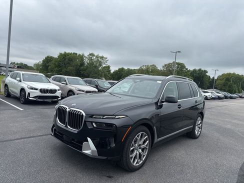 Used 2026 BMW X7 xDrive40i AWD/4WD image 3