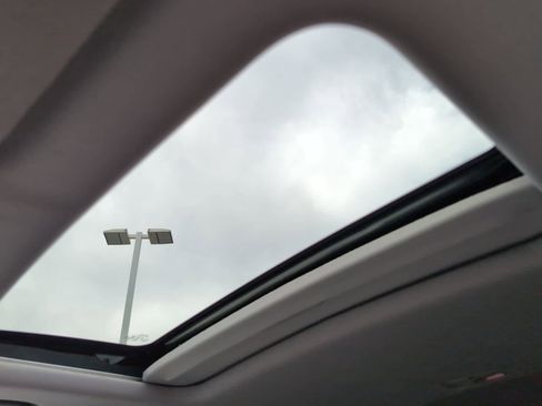 Used 2022 Honda CR-V Touring image 23