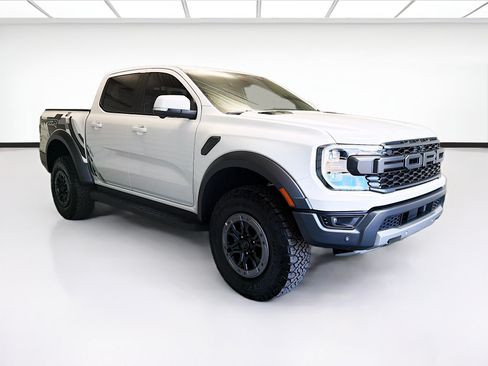Used 2025 Ford Ranger Raptor AWD/4WD image 3
