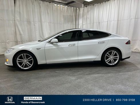 Used 2016 Tesla Model S 70D image 6