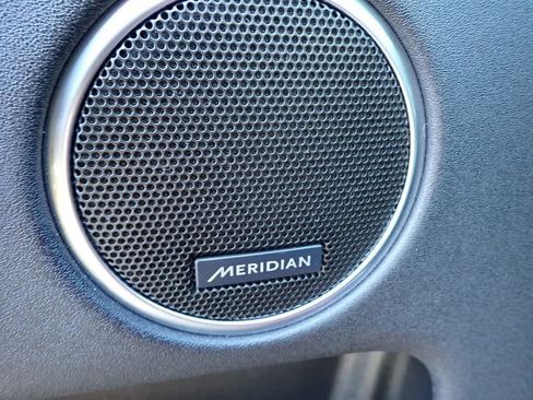 Used 2023 Land Rover Discovery Sport SE R-Dynamic image 19