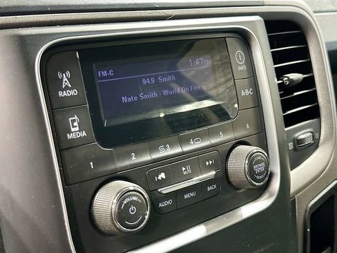 Used 2017 RAM 1500 Express image 15