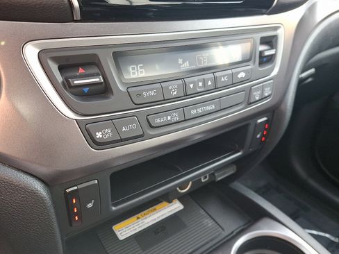 Used 2023 Honda Passport EX-L image 16