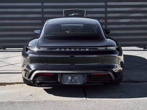 Used 2020 Porsche Taycan Turbo S image 17