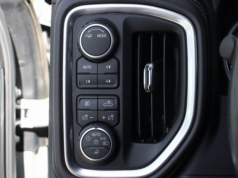 Used 2022 Chevrolet Silverado 2500 High Country image 22