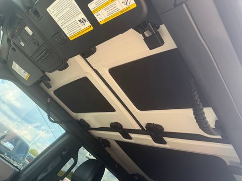 Used 2024 Ford Bronco Wildtrak AWD/4WD image 31