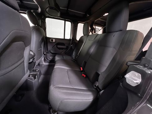 Used 2021 Jeep Wrangler Unlimited Sport AWD/4WD image 23